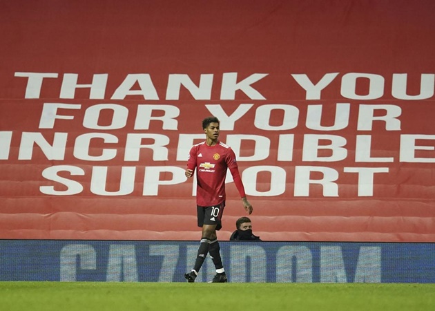 Trong khi đó, vị trí chạy cánh trái khó lòng thoát khỏi tay Marcus Rashford.