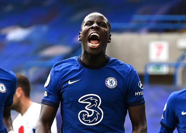Trung vệ: Kurt Zouma (Chelsea - 35 triệu euro). Trung vệ người Pháp là một trong số những cầu thủ chơi ấn tượng nhất ở giai đoạn đầu mùa giải. Tuy nhiên giờ đây anh phải chật vật tìm cơ hội đá chính dưới thời Thomas Tuchel.