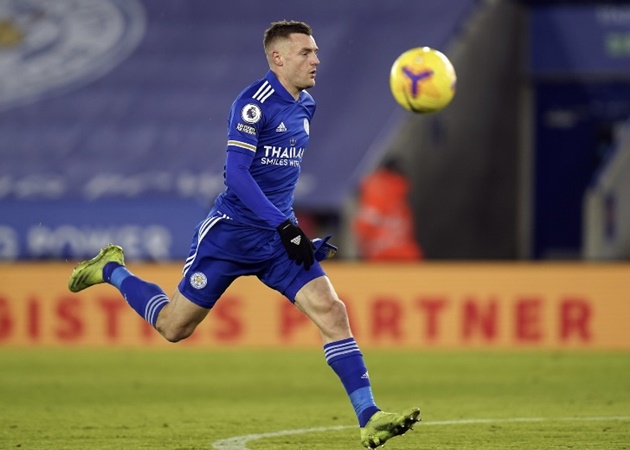 5. Jamie Vardy tung ra 1 cú sút trong hiệp một và đó là thành tích đó còn nhiều hơn cả số đường chuyền thành công của anh (0).