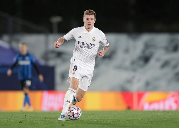 Toni Kroos luôn thể hiện sự lỳ lợm, điềm tĩnh và bản lĩnh đúng "chất Đức" của mình trong những trận cầu đinh. Đó là một phần lý do Real Madrid từng thống trị châu Âu trong 3 năm liên tiếp.