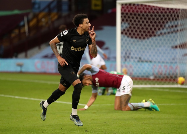 Lại là một cầu thủ liên quan đến Quỷ đỏ. Jesse Lingard đã ghi 2 bàn thắng giúp West Ham United đánh bại Aston Villa 3-1 và đây là trận ra mắt của tiền vệ 28 tuổi.