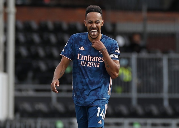 9. Tiếp theo là Pierre-Emerick Aubameyang của Arsenal với thành tích 140 phút/1 bàn. Khi vẫn còn chơi cho Arsenal, tuyển thủ Gabon vẫn còn cơ hội nâng cao hiệu suất của mình.