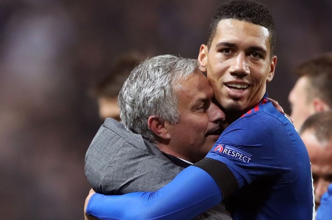 Chẳng có mâu thuẫn gì, tuy nhiên Smalling chưa bao giờ là ưu tiên của Mourinho.