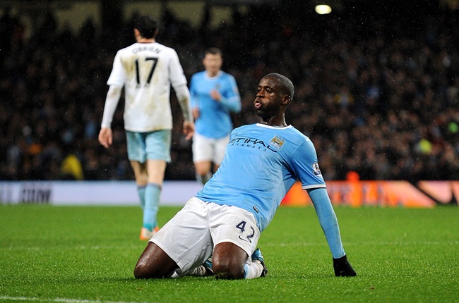 Năm 2003, Arsenal cũng không thể chiêu mộ Yaya Toure vì vấn đề giấy phép lao động. Dù vậy, mọi chuyện không quá tồi tệ cho The Gunners khi họ vẫn có được chữ ký của Cesc Fabregas.