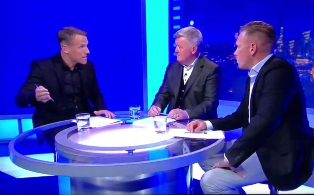 Ảnh bài viết Neville: 'M.U có cơ hội vô địch C1 và thành công ở Premier League mùa này'