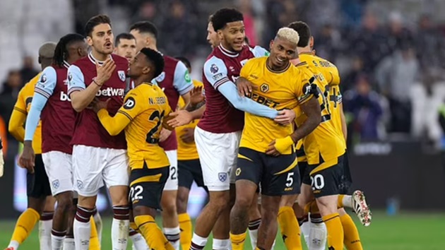 Ảnh bài viết Xô xát nảy lửa ở trận West Ham vs Wolves