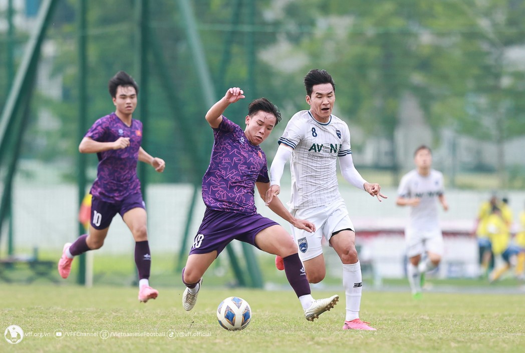 Ảnh bài viết U19 Việt Nam thua đội bóng Hàn Quốc, HLV Hứa Hiền Vinh nhận xét cầu thủ Việt Kiều