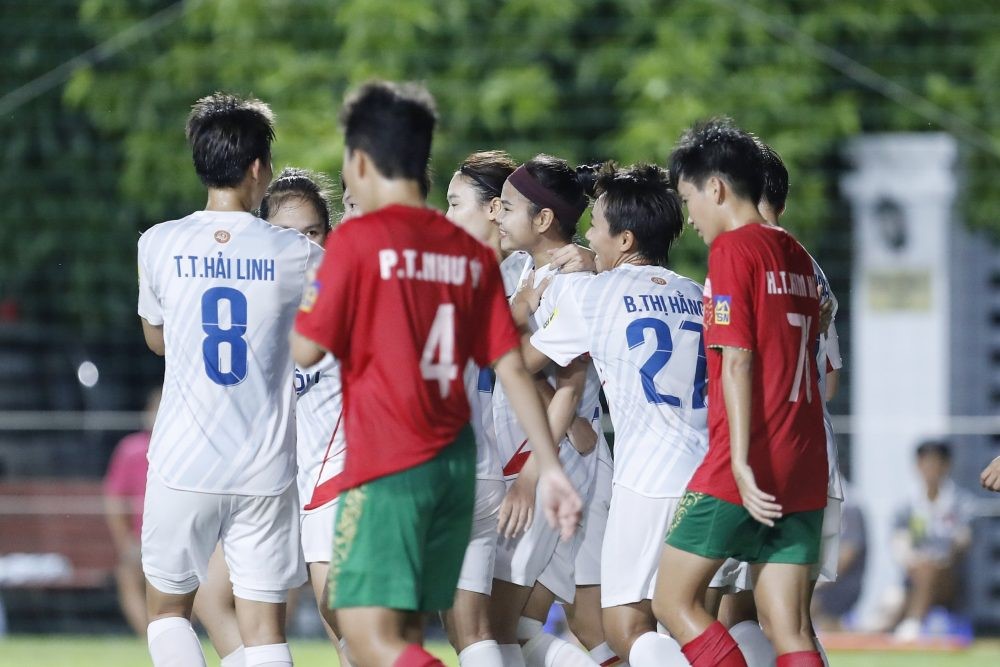 Ảnh bài viết Hà Nội I thắng 7-0, Than KSVN ngược dòng hạ Thái Nguyên