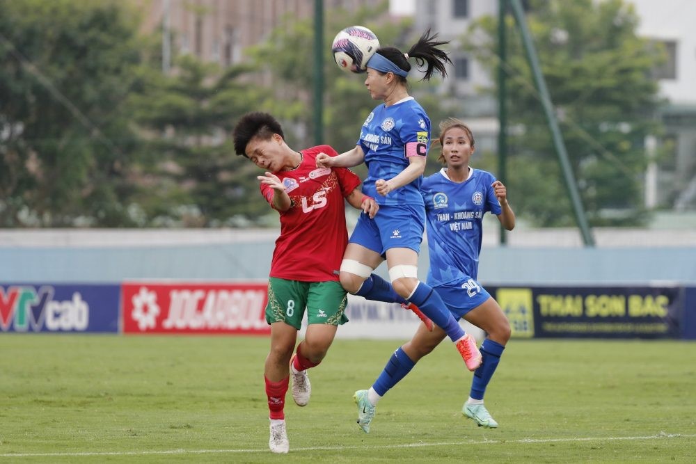 Ảnh bài viết TP HCM I lần thứ 6 liên tiếp vô địch giải bóng đá nữ VĐQG