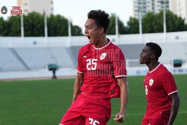 Ảnh bài viết U20 Indonesia ngược dòng hạ Argentina, Thái Sơn Nam xây chắc ngôi đầu