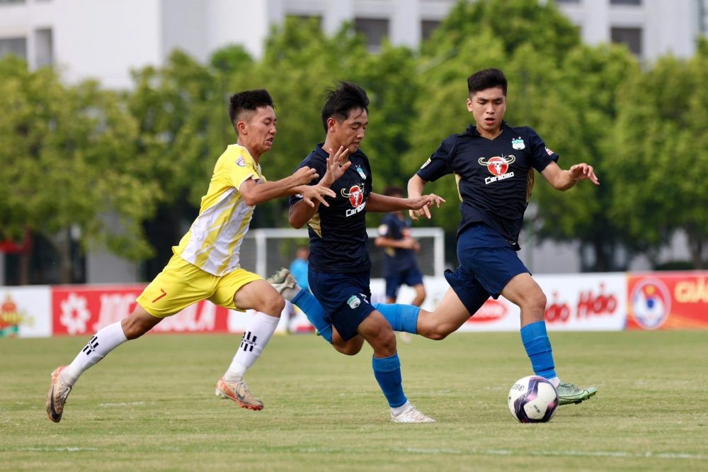 Ảnh bài viết Cầm hòa Thanh Hóa, HAGL giành vé vớt vào tứ kết U15 Quốc gia 2024
