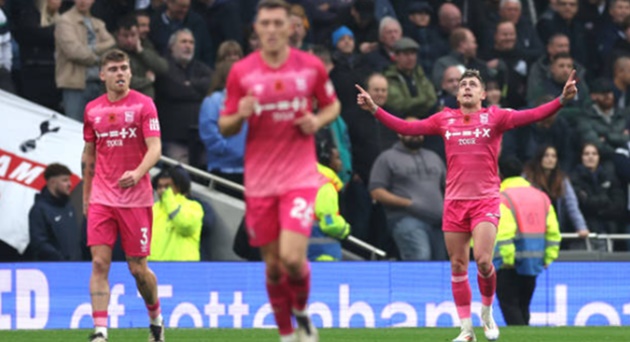 Ảnh bài viết Tottenham 1-2 Ipswich: Địa chấn ở Bắc London