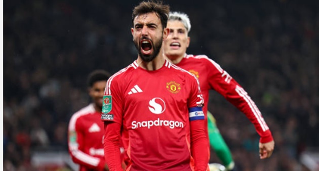 Ảnh bài viết Bayern thắng đậm, Frankfurt hủy diệt Bochum: Vòng 9 Bundesliga mở ra cuộc đua trụ hạng căng thẳng