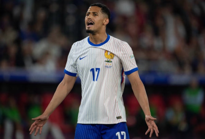 Ảnh bài viết Sao Arsenal ''quyến rũ'' Deschamps