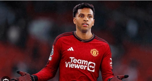 Ảnh bài viết Chốt De Ligt; Đột kích Real: M.U hoàn thiện đội hình trong mơ 