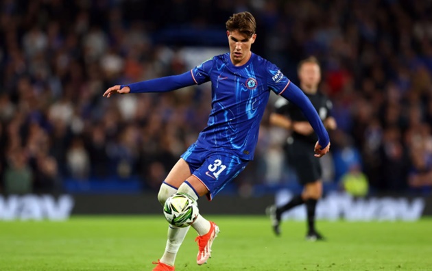 Ảnh bài viết Chelsea ra giá bán Cesare Casadei