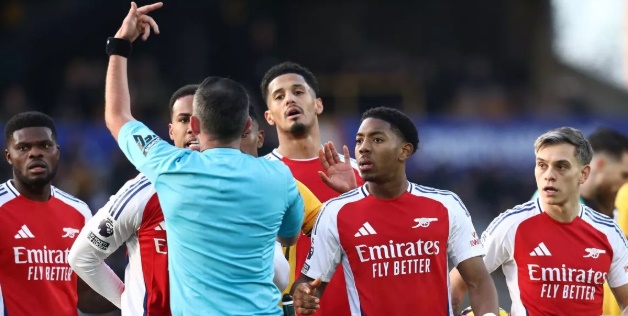 Ảnh bài viết Alan Shearer nổi giận với tấm thẻ đỏ của Arsenal 