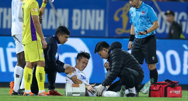 Ảnh bài viết Trụ cột của Thép Xanh Nam Định nghỉ đến hết mùa