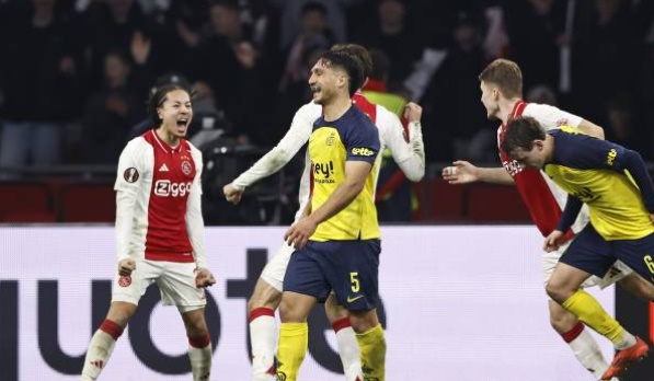Ảnh bài viết Ajax hút chết, giành vé đi tiếp sau 120 phút