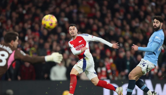 Ảnh bài viết Bán cầu thủ được so sánh với Ronaldo, Arsenal nên cân nhắc