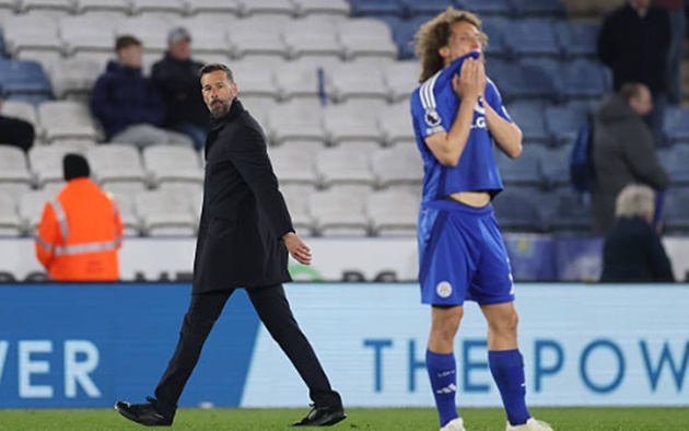 Ảnh bài viết Leicester 0-3 Newcastle: Kỷ lục thảm họa của Van Nistelrooy; 'Chích chòe' bay cao