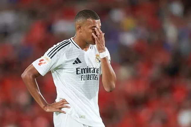Ảnh bài viết Chuyển nhượng tối 20/8: PSG có thể bị phạt vì Mbappe; Man Utd kỳ vọng bán Sancho