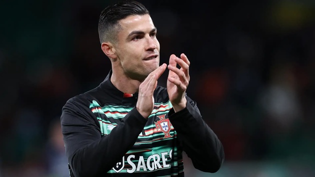 Ảnh bài viết Ronaldo nhận tấm bằng kỷ lục Guinness 