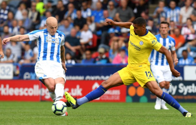 Loftus-Cheek đã chọn gắn bó với Chelsea.