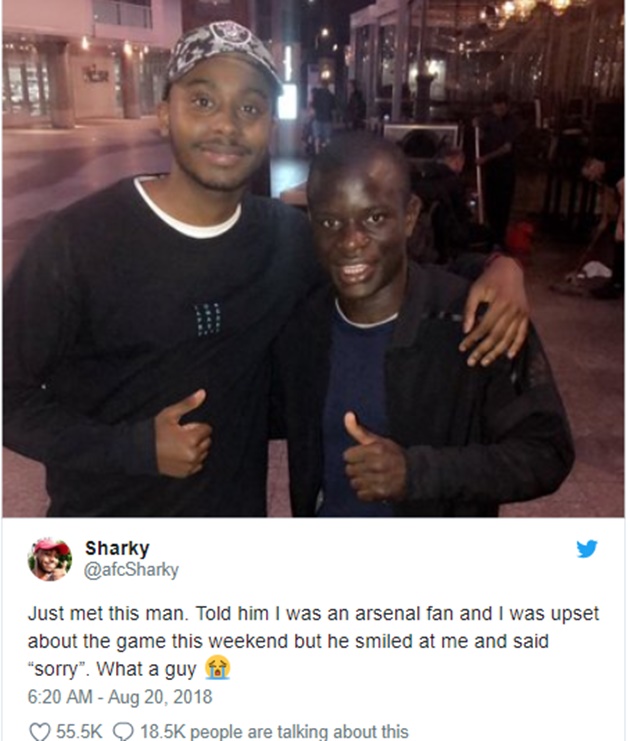 Hành động đẹp từ Kante.