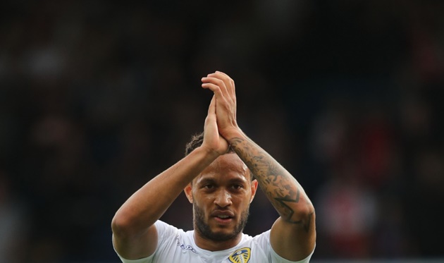 Tiền vệ trung tâm Lewis Baker (Leeds). Từng ghi đến 15 bàn/mùa trong thời gian cho mượn tại Vitesse.
