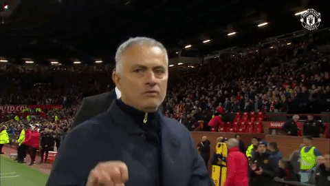 Ảnh bài viết Tiết lộ: 4 từ tai hại Mourinho nói trước camera bị FA 'sờ gáy'
