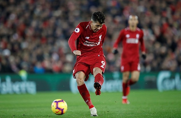 Liverpool liên tiếp công phá khung thành David De Gea.