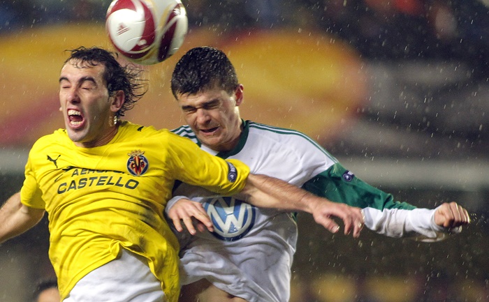 Trung vệ: Diego Godin. Đội trưởng Atletico Madrid lúc này.