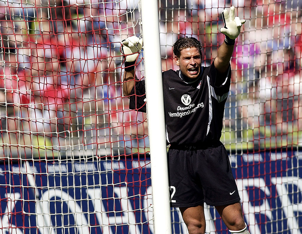 2. Tim Wiese. Năm ra mắt: 2008. Số trận khoác áo tuyển Đức: 6. Tương tự Zieler, Wiese không thể vượt qua những cái bóng quá lớn của Jens Lehmann, Rene Adler và Manuel Neuer.