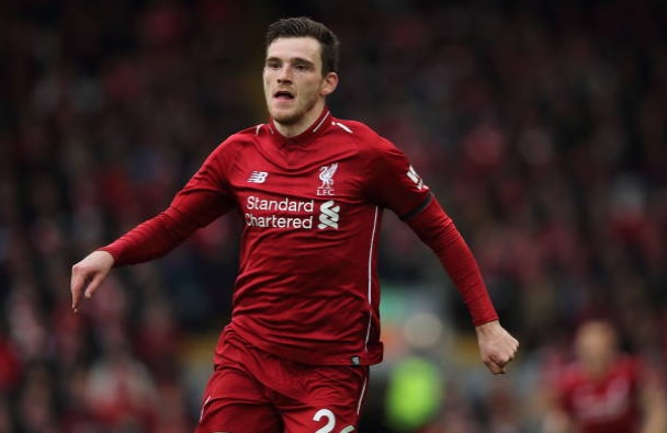 Dẫn 2 bàn, Liverpool chủ động giảm nhịp độ. Tuy vậy sự cố bất ngờ xảy đến ở phút 83.