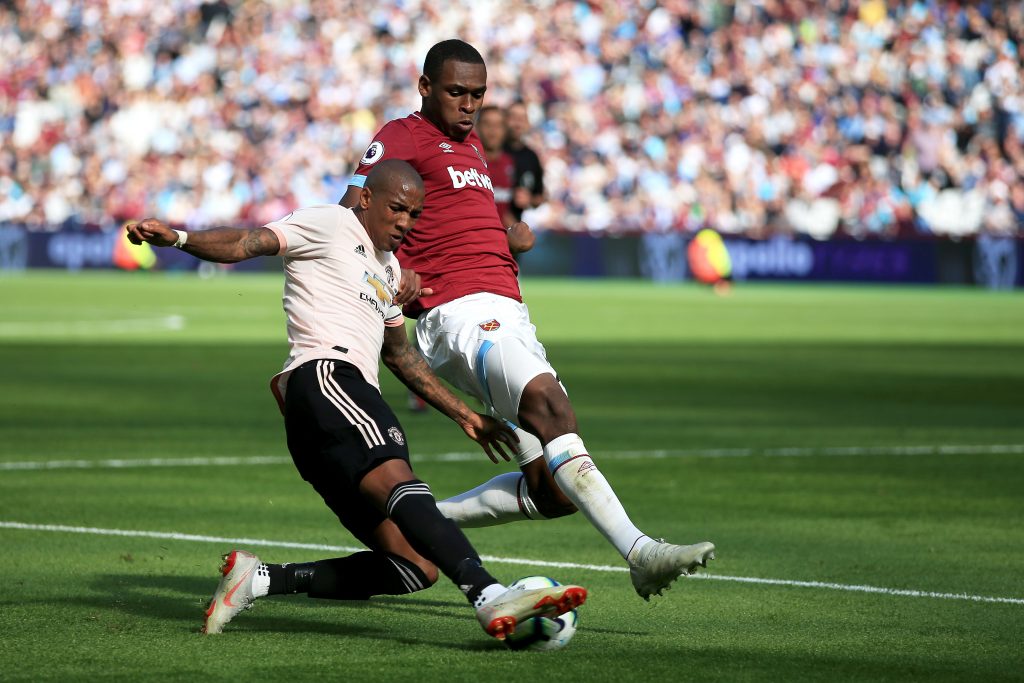 Ảnh bài viết Ôm mộng "quái vật" làm Mourinho hoa mắt, M.U nhận cái tát 60 triệu bảng