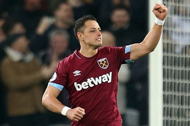 Tiền đạo: Javier Hernandez (Sevilla). AS thậm chí ưu tiên chữ ký thứ 13 của Sevilla hè này hơn cả tân binh 60 triệu euro - Luka Jovic của Real.