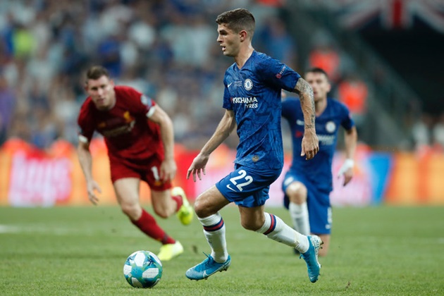 Trong khi đó Christian Pulisic đảm nhận vị trí bên cánh trái.