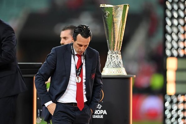 Ngày 30/05/2019, Emery và các học trò thảm bại 1-4 trước Chelsea ở chung kết Europa League, đồng nghĩa hy vọng giành vé dự Champions League mùa tới tan vỡ.