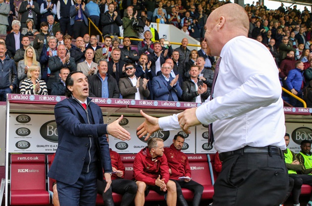 Tuy nhiên chỉ 2 ngày sau, Pháo Thủ ngậm ngùi kết thúc mùa giải Premier League ở vị trí thứ 5, kém đội xếp thứ tư là Tottenham 1 điểm.