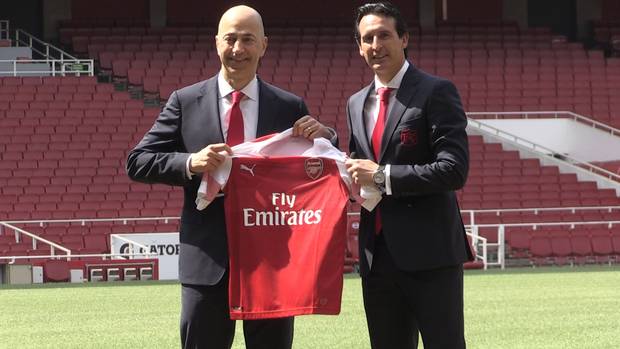 Tháng 05/2018, Unai Emery được bổ nhiệm làm thuyền trưởng Arsenal, tiếp quản băng ghế chỉ đạo tại Emirates sau triều đại 22 năm của huyền thoại Arsene Wenger.