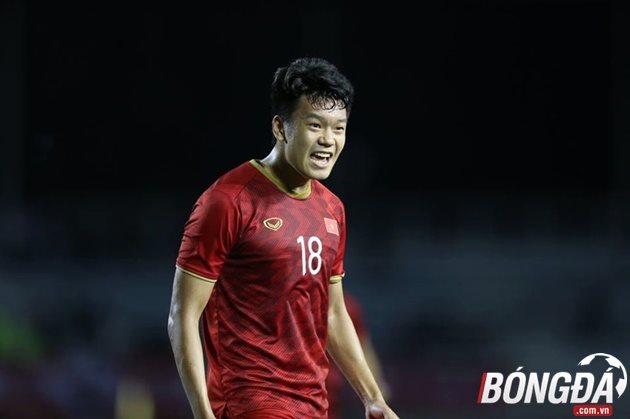 Ngôi sao 22 tuổi đã có 1 kỳ SEA Games thành công. Không chỉ là lá chắn thép, Thành Chung còn trực tiếp ghi bàn thắng quan trọng ở màn đọ sức U22 Indonesia ở vòng bảng.