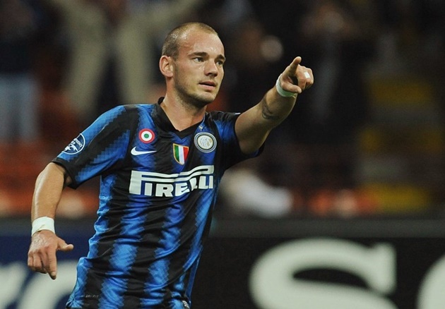8. Wesley Sneijder. "Nhạc trưởng" trong cú ăn ba vĩ đại của Inter Milan ở mùa giải 2009/10.