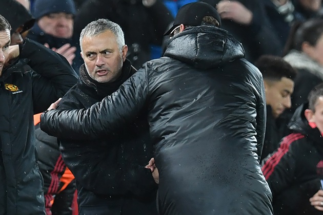 20 - Tottenham đã thủng lưới 20 bàn qua 13 trận dưới triều đại Jose Mourinho trên tất cả đấu trường. "Người đặc biệt" mất đi chất phòng ngự sở trường, khi chưa 1 đội bóng nào ông dẫn dắt trước đây thua 20 bàn nhanh đến vậy.