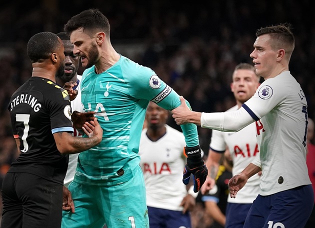 14 - Sau 14 tháng, mới lại có 1 thủ thành giữ sạch lưới trước Man City tại sân nhà trong khuôn khổ Premier League.