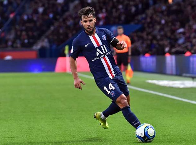 Hậu vệ trái: Juan Bernat. Trên tất cả đấu trường, ngôi sao Paris Saint-Germain cán mốc 6 kiến tạo.