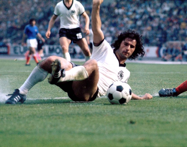 3. Gerd Muller (14 bàn). "Kẻ dội bom" Tây Đức sở hữu phẩm chất săn bàn vô cùng nhạy bén.