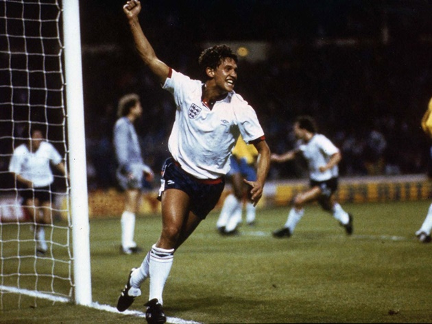8. Gary Lineker (10 bàn). Ngoài danh thủ người Anh, cùng cán mốc 10 pha lập công ở các VCK World Cup còn có Helmut Rahn (Tây Đức), Grzegorz Lato (Ba Lan) và Teofilo Cubillas (Peru).