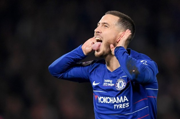Tiền đạo cánh: Eden Hazard. Trụ cột quan trọng bậc nhất trong triều đại Conte ở Tây London cán mốc 94 lần chơi bóng cho cựu thuyền trưởng The Blues.