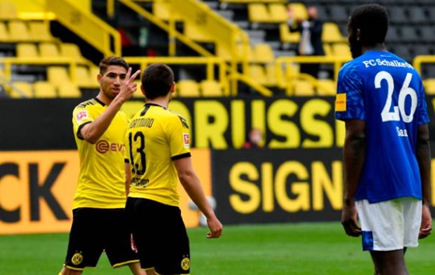 Cơn ác mộng chưa chấm dứt với các vị khách khi đến phút 63, tới lượt Haaland chọc khe để Guerreiro vẩy má ngoài ngoạn mục hoàn tất cú đúp, nâng tỷ số lên 4-0.